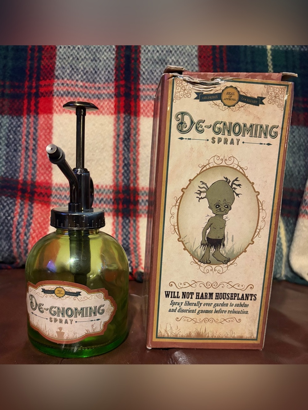 Harry Potter LitJoy Crate De-Gnoming Spray Glass Plant Mister The Burrow